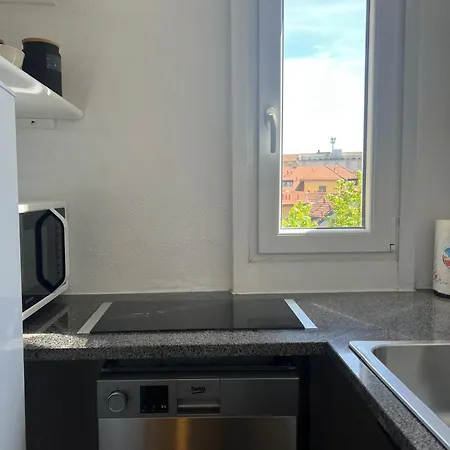 شقة New With Balcony, Isola Bosco Verticale ميلان